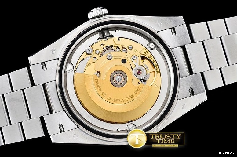 0203 RDD0206C – DayDate Trendsetting 670